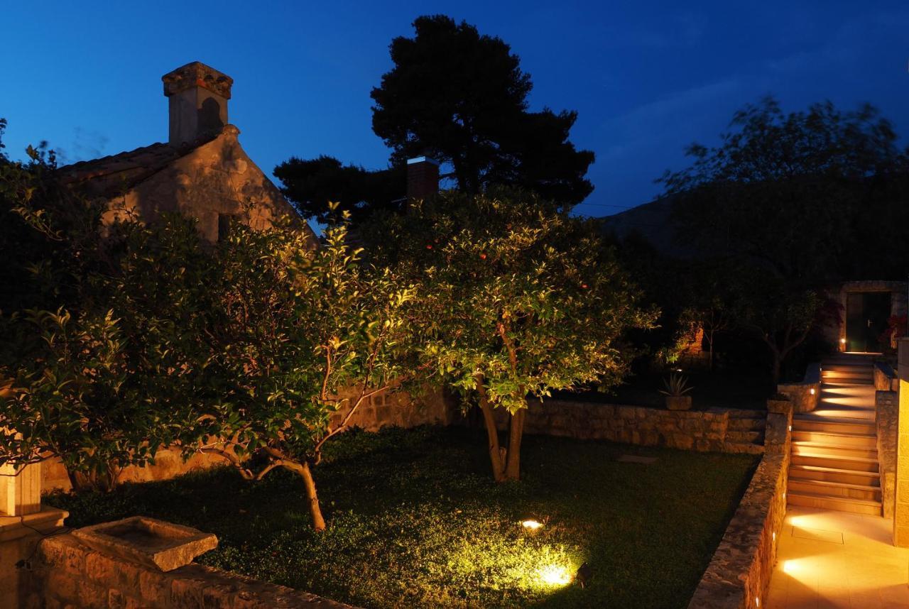 Charming Apartment For 3 Pax In Cavtat Esterno foto