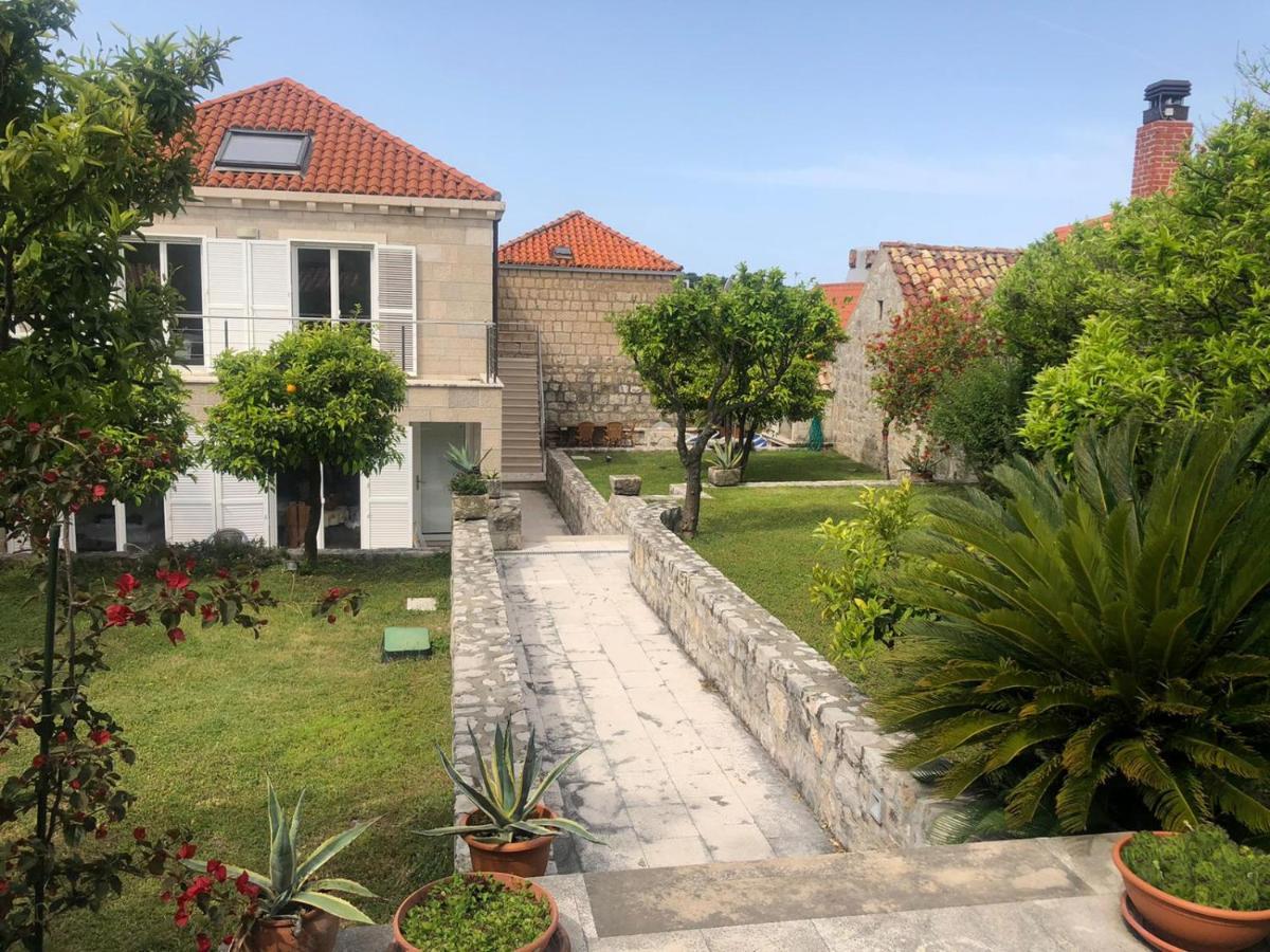 Charming Apartment For 3 Pax In Cavtat Esterno foto